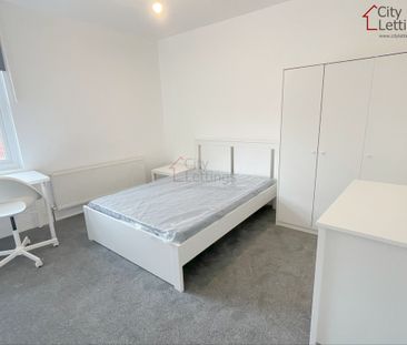 2 Bedroom Flat - Photo 3