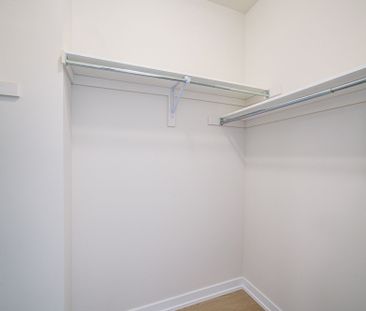 For Lease - 1179 Dartmouth Crescent, Oakville, Ontario - Photo 3