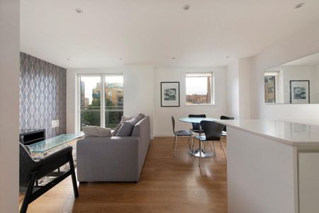 2 bedroom flat to rent - Photo 2