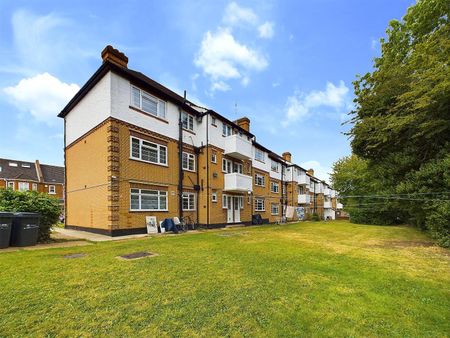 Churchview Road, Twickenham - 1 bedroomProperty for lettings - Chasebuchanan - Photo 2