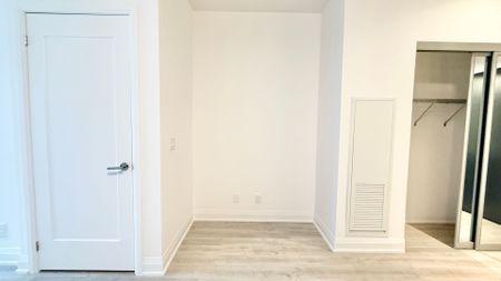 For Lease - 65 Broadway Avenue Unit# 421, Toronto, Ontario - Photo 2