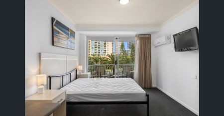 Studio Apartment in the Heart of Surfers Paradise! - Photo 4