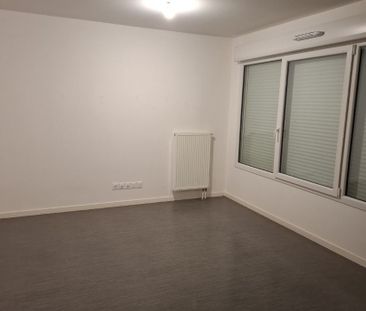 Location Appartement 1 pièce 33m² AULNOY LEZ VALENCIENNES 59300 - Photo 2