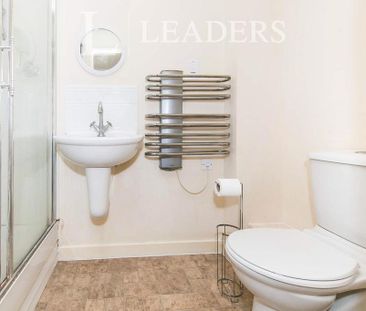 2 bedroom flat to rent - Photo 6