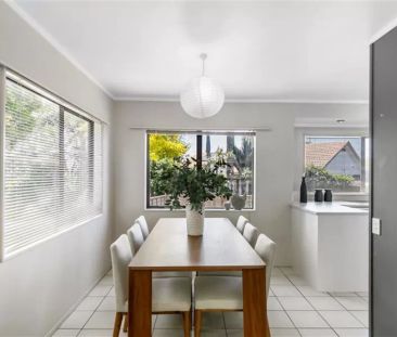 Great Three Bedroom House - Photo 1