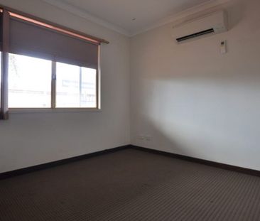 LARGE SHED AND AMPLE PARKING - 4x2 Close to CBD - Photo 1