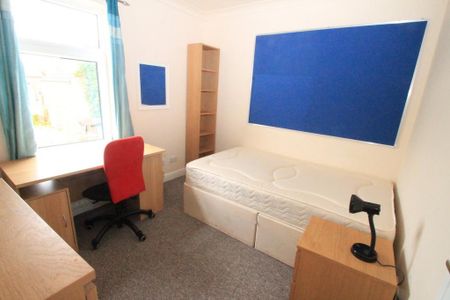 4 bedroom house to rent - Photo 2