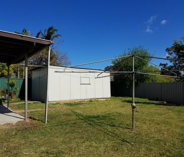 Cosy Family Home - Photo 6