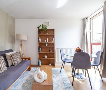 1 bedroom flat to rent - Photo 2