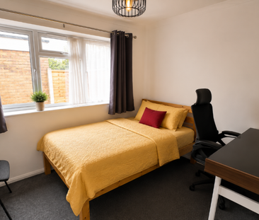 1 bedroom in a house share to rent - Photo 4