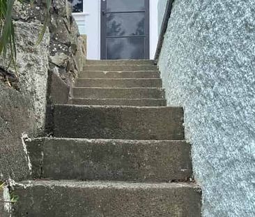 Charming Highbury Haven - 2BR flat - Photo 4