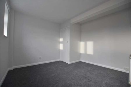 Church Street, Reigate, RH2 - Photo 2