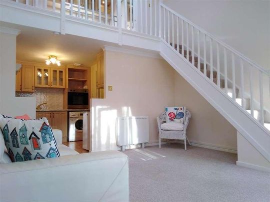 Murrayfield, Seghill, NE23 - Photo 1