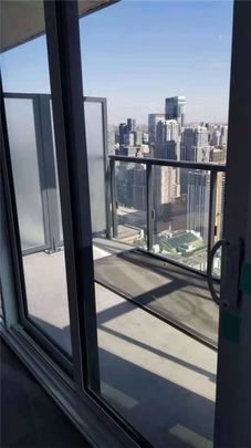 For Lease - 488 University Avenue Unit# 2211, Toronto, Ontario - Photo 1