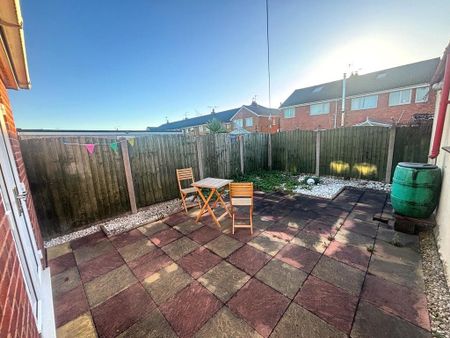 2 bedroom semi-detached bungalow to rent - Photo 5