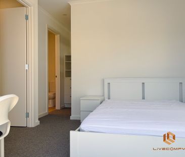 Adelaide CBD - Photo 2