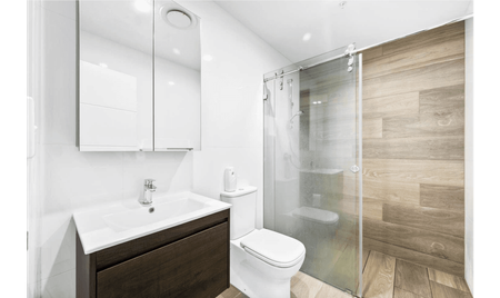 Modern & Stylish Two Bedroom Apartment Located Near All Amenities! - Photo 3