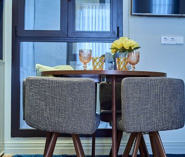 1 room luxury Flat for rent in Valencia - Photo 3