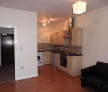 Studio to rent - Photo 1