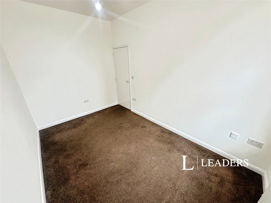 1 bedroom apartment to rent High Street, Stoke-on-Trent, Staffordshire, ST6 - Photo 1