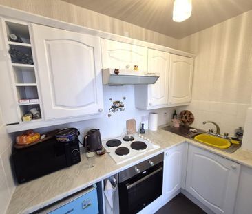 1 bedroom flat to rent - Photo 3