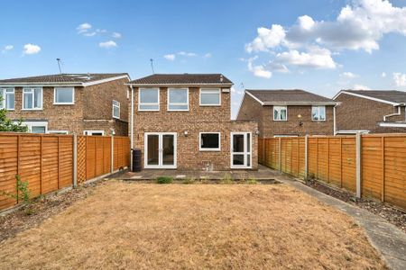 3 bedroom link detached house to rent - Photo 4