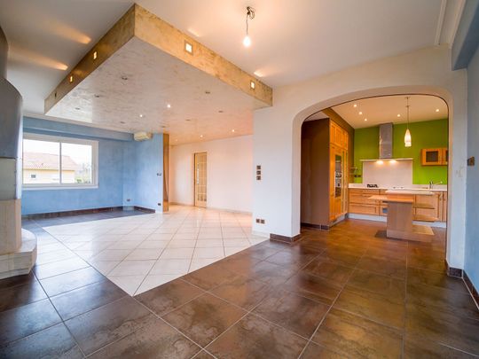 Location Appartement 5 pièces 164m² - Photo 1