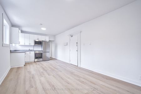 For Lease - 1046 Bathurst Street Unit# Unit 2, Toronto, Ontario - Photo 4