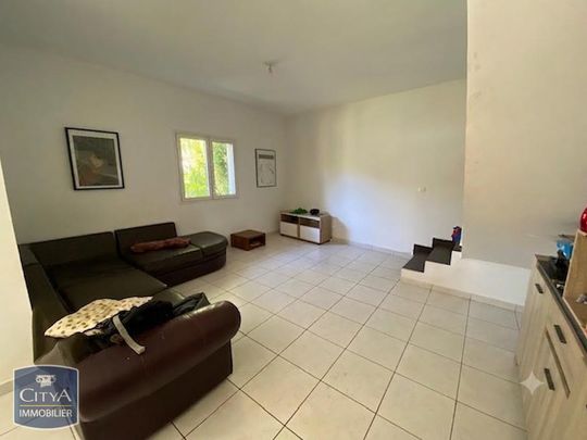 Location Maison 5 pièces 119m² RAVINE DES CABRIS 97432 - Photo 1