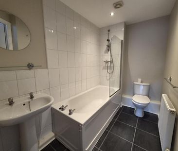 2 bedroom flat to rent - Photo 5