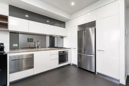 Modern 1-Bedroom + Study with Resort-Style Living - Photo 3