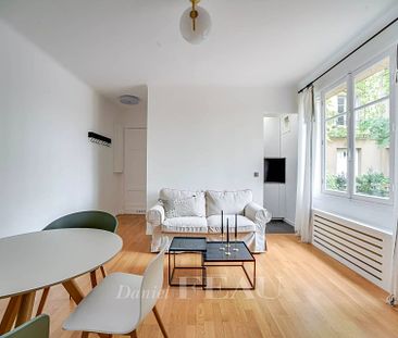 Location appartement, Paris 7ème (75007), 2 pièces, 34.21 m², ref 84745864 - Photo 1