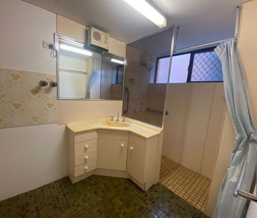 AFFORDABLE UNIT IN THE HEART OF PARADISE POINT - Photo 6