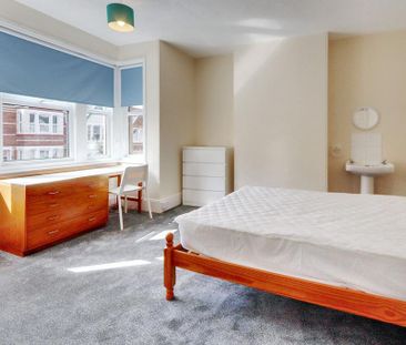 5 bedroom terraced house to rent - Photo 6