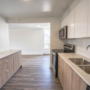 25 St. Dennis - Photo 2