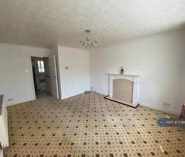 3 bedroom end of terrace house to rent - Photo 3