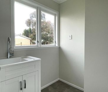 MANUREWA, 3 BEDROOMS - Photo 4