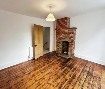 2 bedroom terraced house to rent - Photo 3