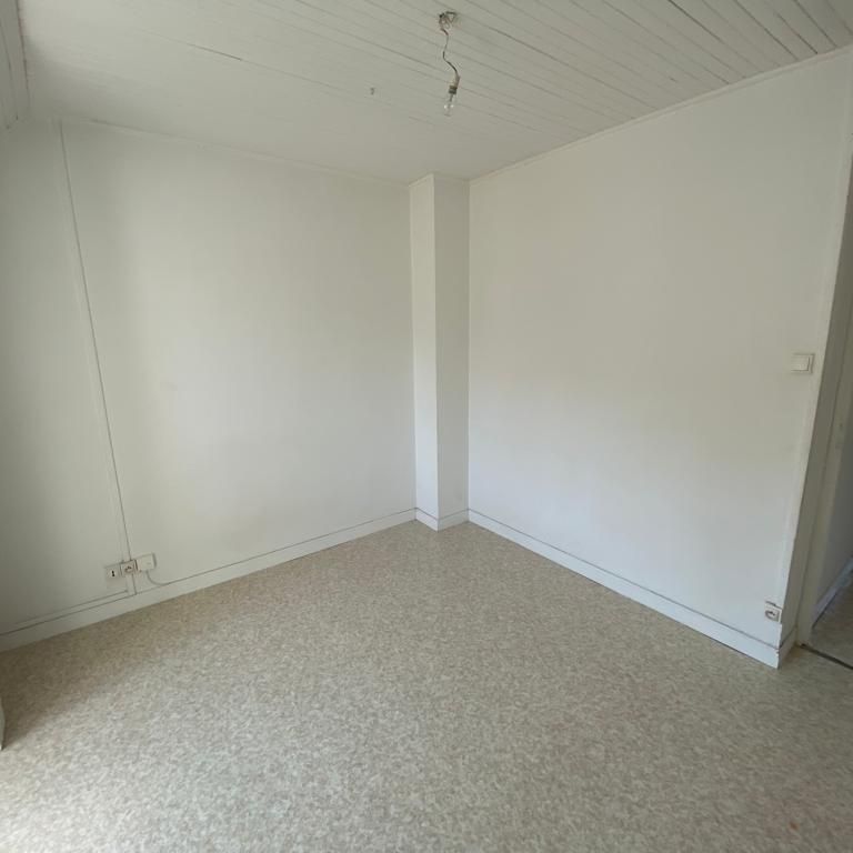 Location Appartement 2 pièces 44m² LE CREUSOT 71200 - Photo 1
