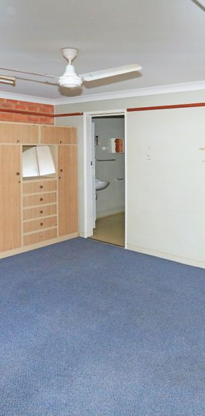 Low Maintenance Studio Apartment - Photo 1