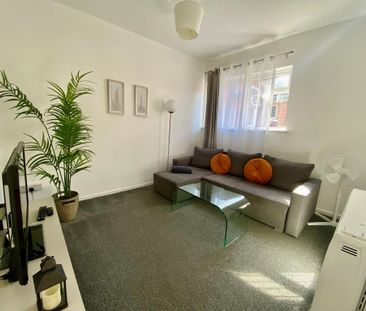 1 bedroom apartment to rent - Photo 2