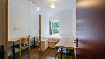 25 Croydon Road - Photo 4