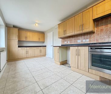 Rowntree Way, CB11, Saffron Walden - Photo 5