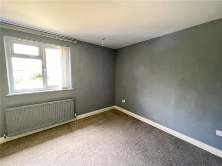 4 bedroom detached house to rent - Photo 5