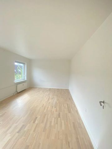 Lysfyldt 3-værelses lejlighed nær vand og park - Foto 2