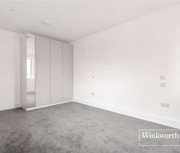 Arcadia Avenue, London, N3 - Photo 6