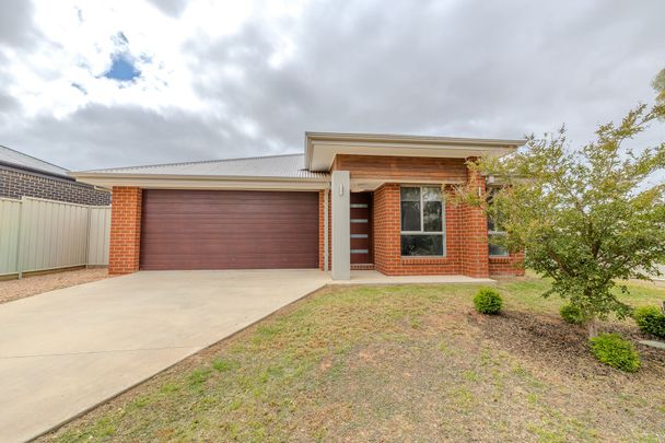 Comfort and Convenance - Photo 1