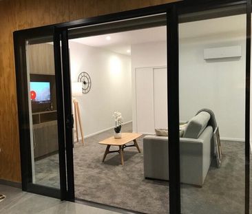 PERFECTLY POSITIONED 1 BEDROOM APARTMENT - Photo 3