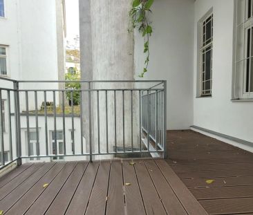 Sanierte Altbauwohnung bei der Mariahilfer Straße - 6 Zimmer + Balkon - Photo 5