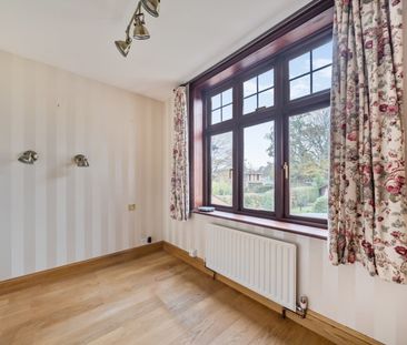 Prey Heath Road, Woking, Surrey, GU22 - Photo 6